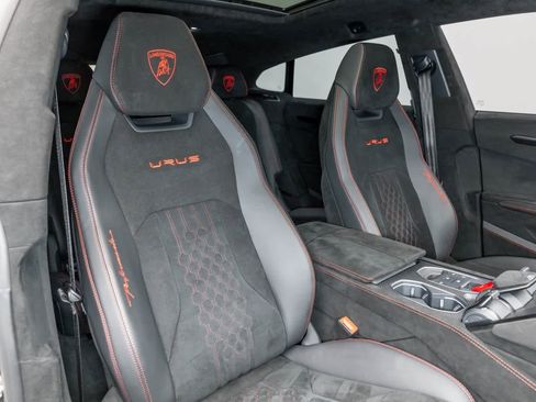 Used 2023 Lamborghini Urus Performante image 66