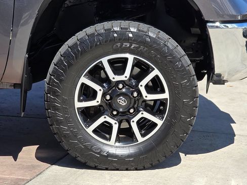 Used 2019 Toyota Tundra Limited w/ Limited Premium Package RWD image 13