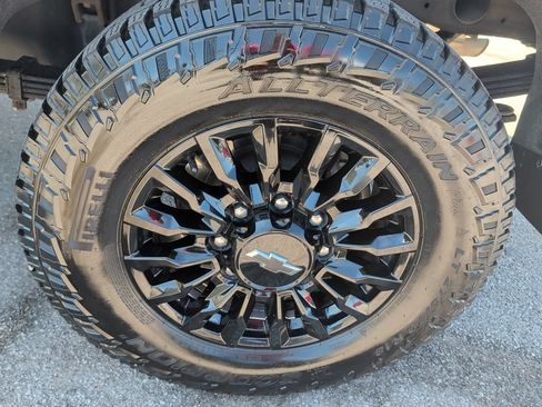 Used 2021 Chevrolet Silverado 2500 LT w/ Z71 Sport Edition AWD/4WD image 9