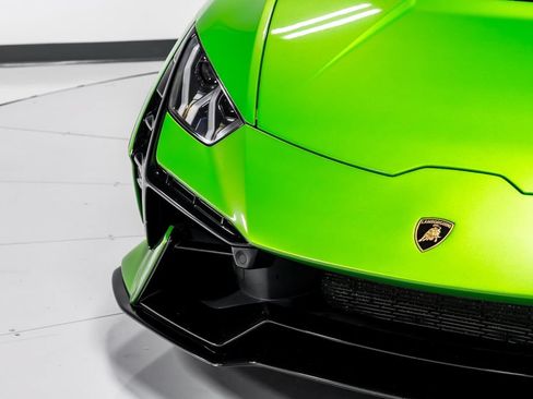 Used 2024 Lamborghini Huracan Tecnica RWD image 39