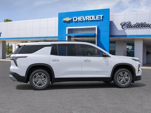 New 2026 Chevrolet Traverse LT w/ Driver Confidence Package FWD image 31