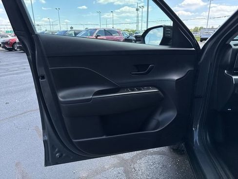 Used 2025 Hyundai Kona SEL AWD/4WD image 9