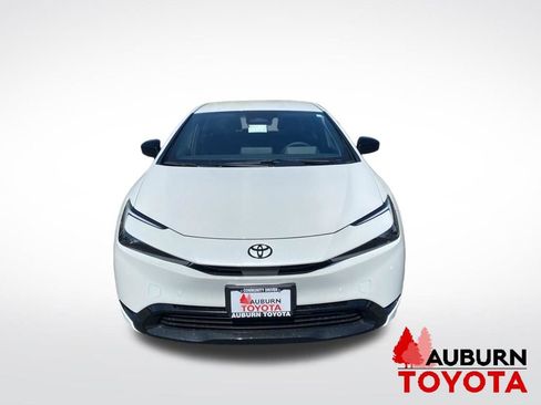 New 2026 Toyota Prius Plug-In Hybrid FWD image 2
