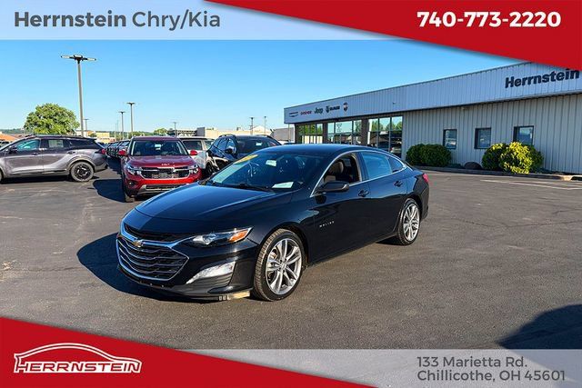 Used 2021 Chevrolet Malibu LT FWD image 3