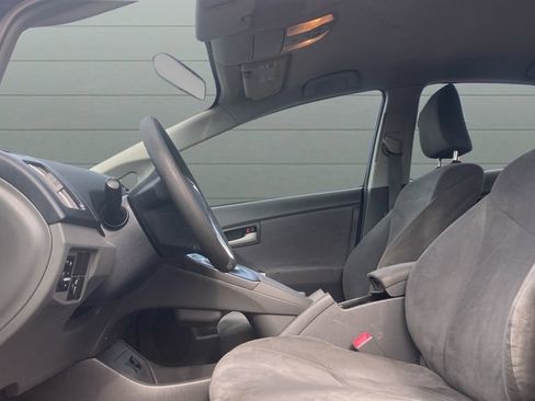 Used 2010 Toyota Prius Two FWD image 13