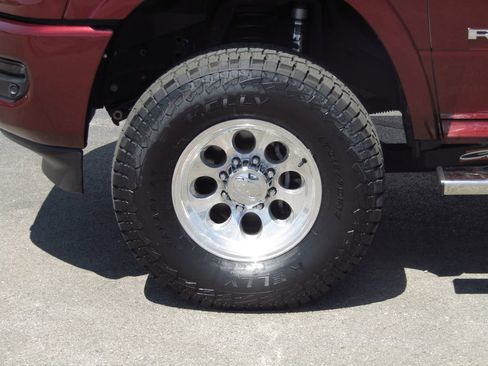 Used 2022 RAM 3500 Laramie AWD/4WD image 5