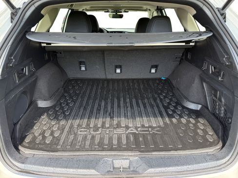 Used 2025 Subaru Outback Onyx Edition image 23