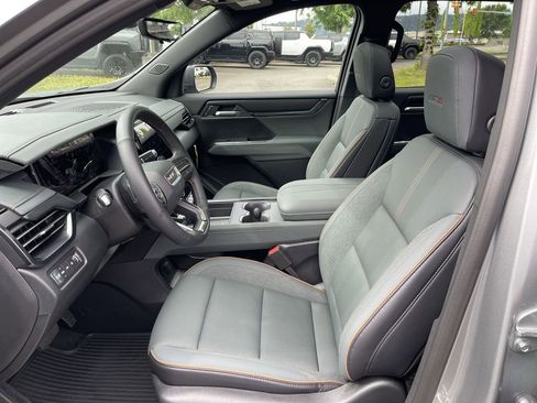 New 2026 GMC Acadia AT4 w/ Luxury Package AWD/4WD image 20