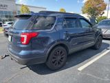 Used 2017 Ford Explorer XLT w/ Equipment Group 202A image 3