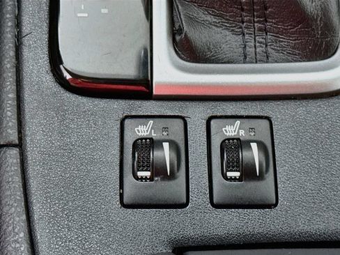 Certified 2019 Toyota Highlander XLE AWD/4WD image 13
