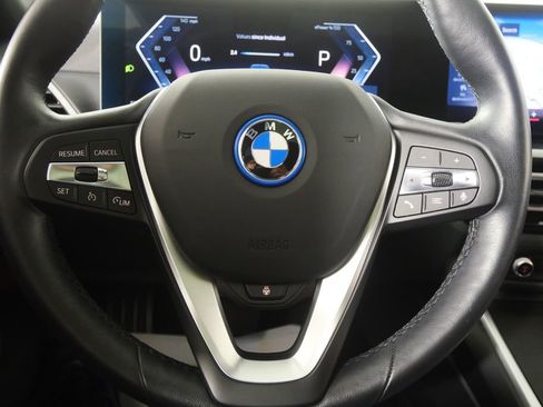 Used 2023 BMW i4 eDrive35 w/ Premium Package RWD image 18
