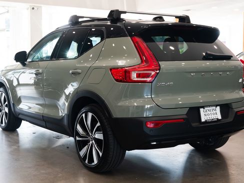 Used 2022 Volvo XC40 P8 Recharge Plus AWD/4WD image 6
