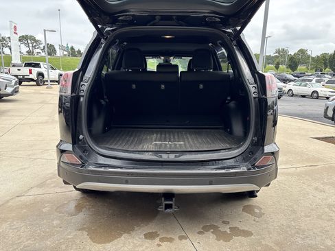 Used 2017 Toyota RAV4 SE AWD/4WD image 21