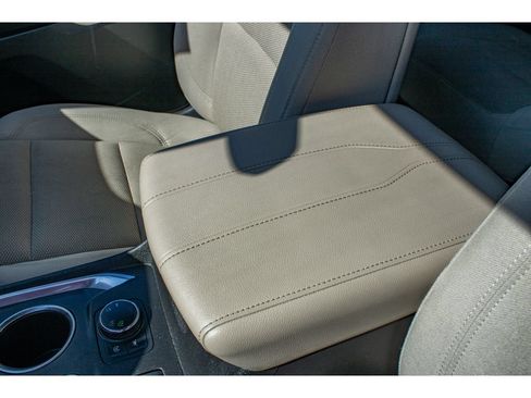 Used 2022 Chevrolet Traverse LT AWD/4WD image 31