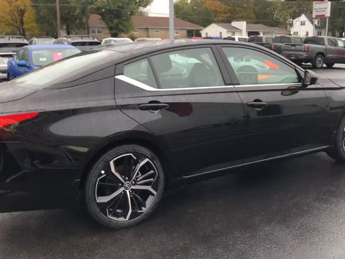 New 2025 Nissan Altima 2.5 SR w/ SR Premium Package image 8