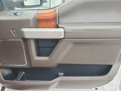 Used 2019 Ford F250 King Ranch w/ King Ranch Ultimate Package AWD/4WD image 48