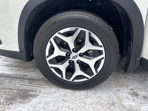 Used 2022 Subaru Forester Premium image 32