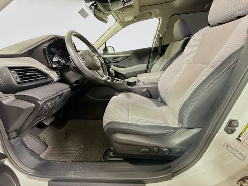 Used 2024 Subaru Outback Premium AWD/4WD image 23