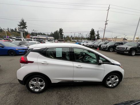 Used 2020 Chevrolet Bolt LT image 5