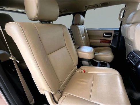 Used 2018 Toyota Sequoia Platinum image 20