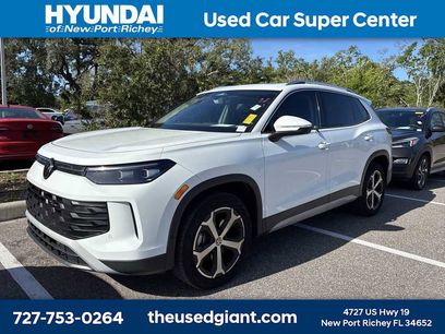 Used 2025 Volkswagen Tiguan SE w/ Panoramic Sunroof Package