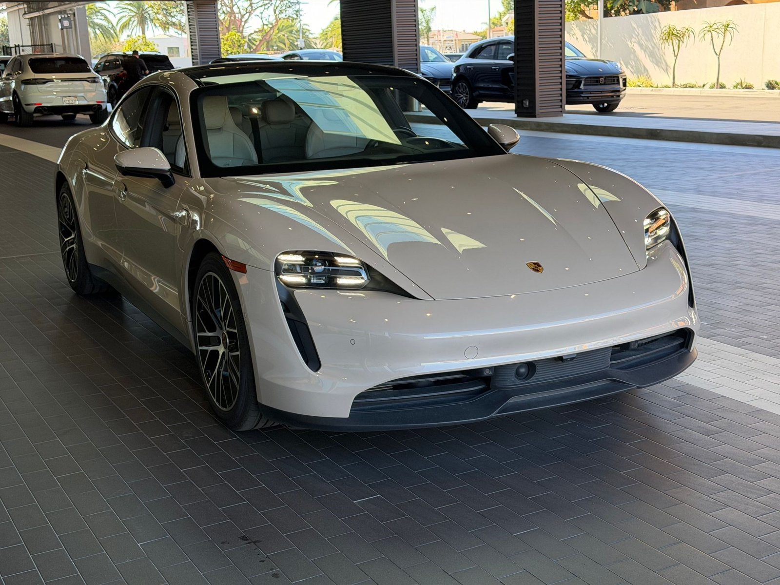 Certified 2024 Porsche Taycan w/ Premium Package RWD image 7