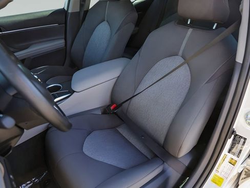 Used 2024 Toyota Camry LE image 10