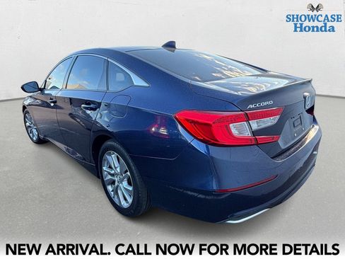 Used 2018 Honda Accord LX image 4
