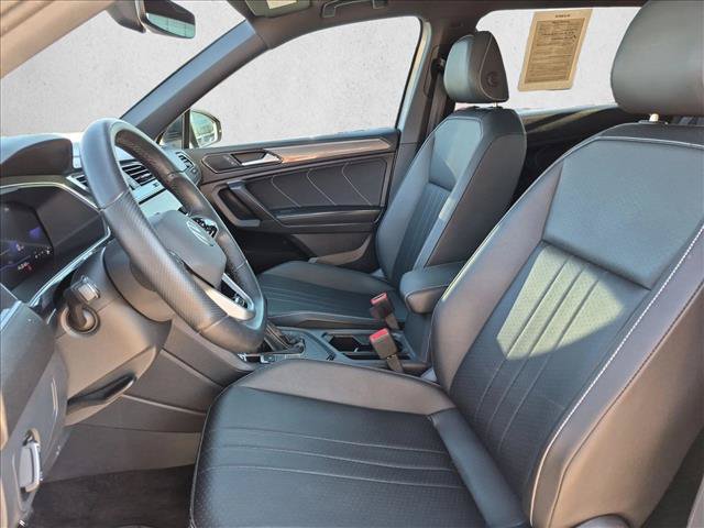 Used 2023 Volkswagen Tiguan SE R-Line FWD image 16