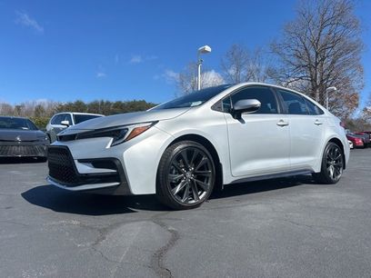 Used 2024 Toyota Corolla SE w/ SE Premium Package