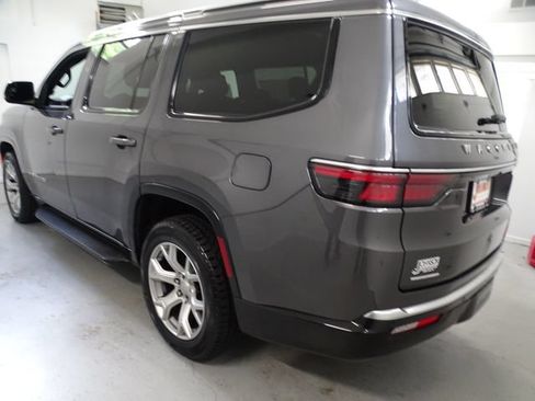 Certified 2022 Jeep Wagoneer Series I w/ Premium Group I AWD/4WD image 21