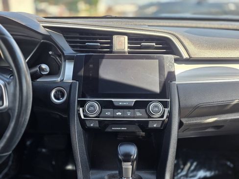 Used 2016 Honda Civic Touring image 16
