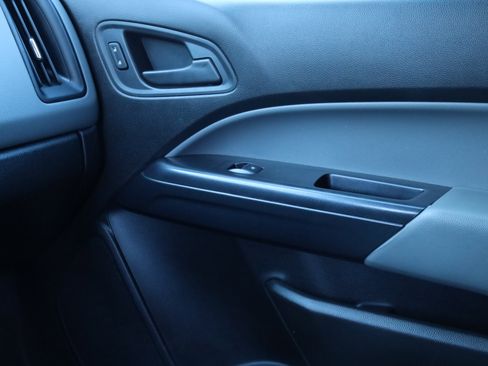 Used 2017 Chevrolet Colorado W/T w/ WT Convenience Package image 10