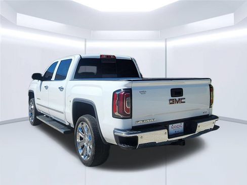 Used 2018 GMC Sierra 1500 SLT w/ SLT Premium Package AWD/4WD image 7