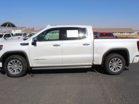 Used 2023 GMC Sierra 1500 Denali w/ Technology Package image 9