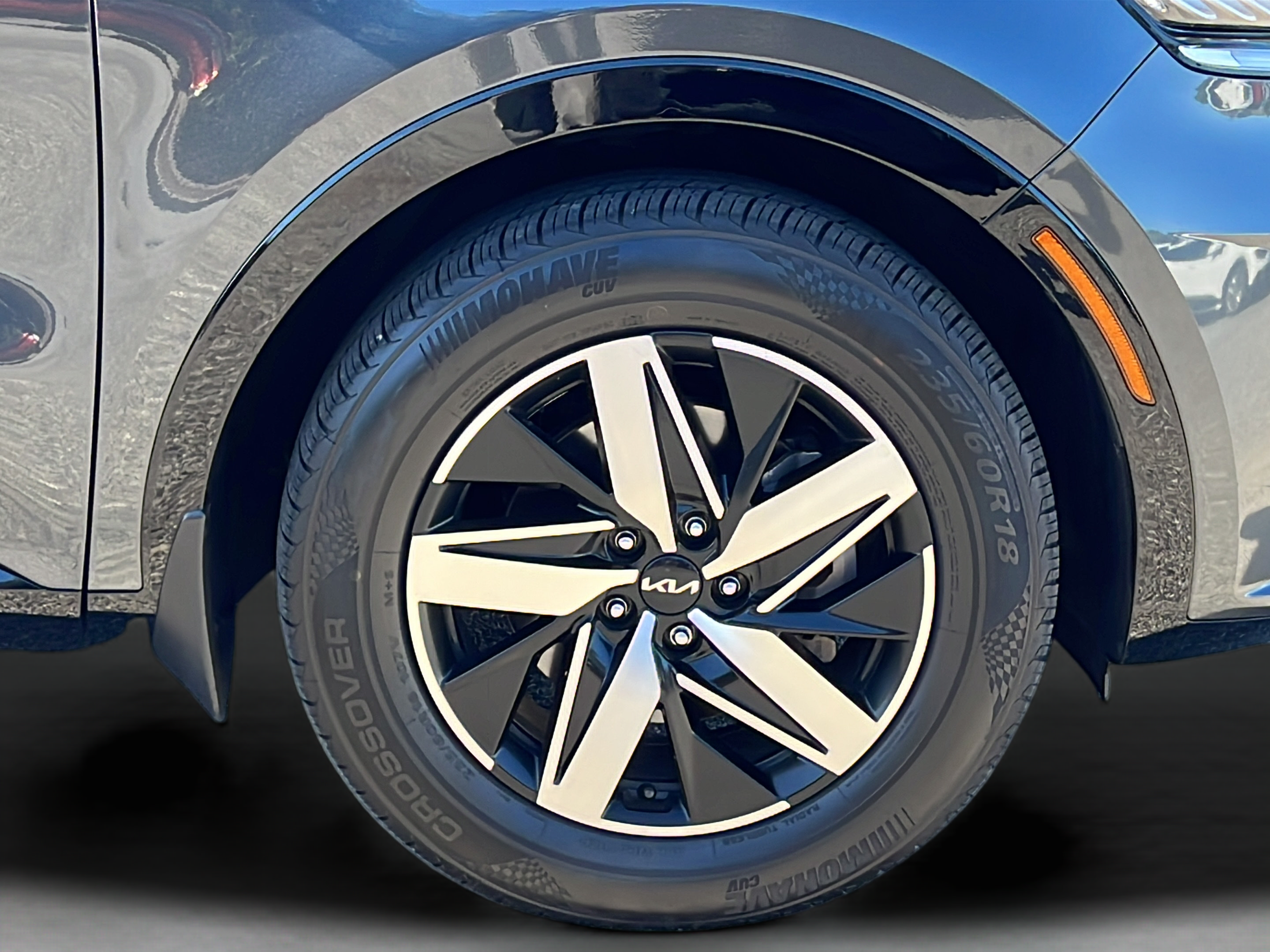 Certified 2023 Kia Sorento EX FWD image 24