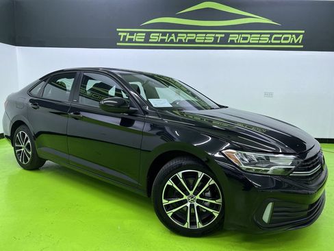 Used 2024 Volkswagen Jetta Sport FWD image 1