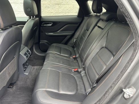 Used 2017 Jaguar F-PACE Prestige AWD/4WD image 14