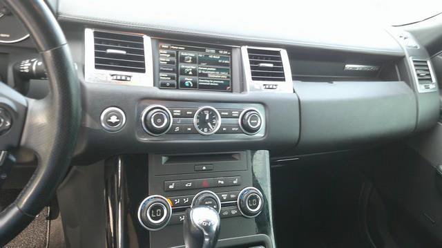 Used 2013 Land Rover Range Rover Sport HSE LUX w/ HSE Luxury Silver Pkg AWD/4WD image 7