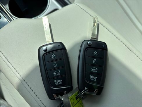 Used 2023 Hyundai Sonata SE FWD image 21