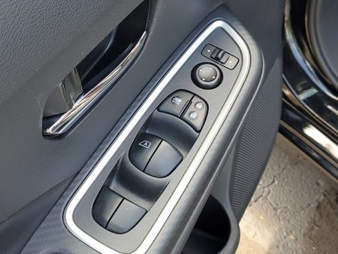 Certified 2024 Nissan Versa SR FWD image 20