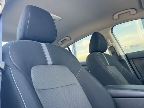 Used 2022 Nissan Sentra SV image 18