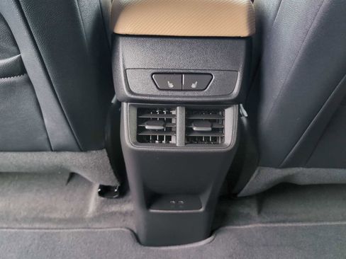 Used 2025 Chevrolet Equinox ACTIV w/ Safety and Technology Package image 21