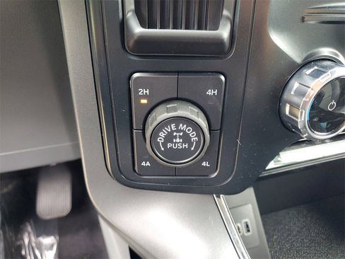 New 2025 Ford F150 Lariat w/ Equipment Group 501A Mid image 20