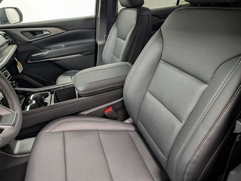 New 2026 Chevrolet Traverse LT w/ Midnight/Sport Edition AWD/4WD image 10