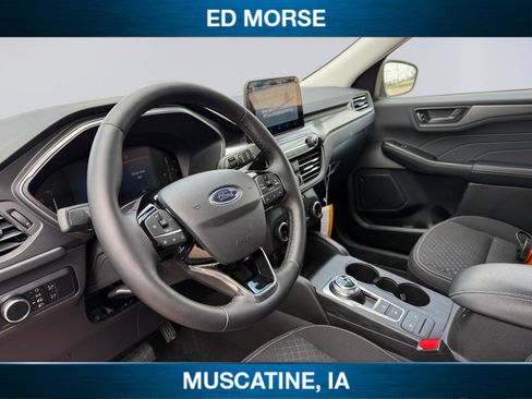 New 2025 Ford Escape Active w/ Cold Weather Package image 9