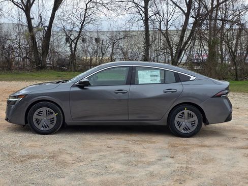 New 2026 Nissan Sentra SV image 4