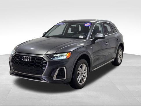 Used 2022 Audi Q5 2.0T Premium w/ Convenience Package image 17