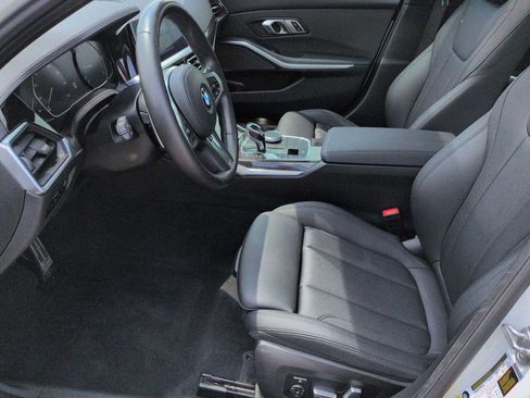 Used 2021 BMW 330i xDrive Sedan w/ M Sport Package AWD/4WD image 17