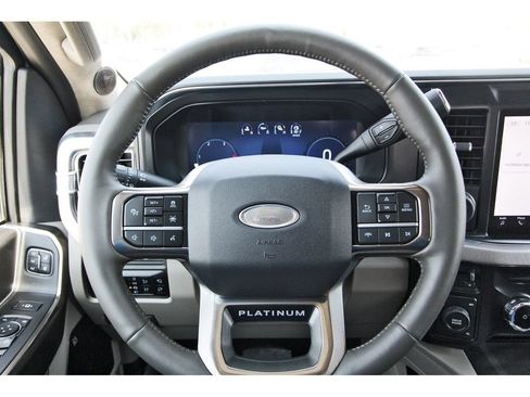 Used 2026 Ford F350 Platinum w/ Platinum Plus Package AWD/4WD image 14
